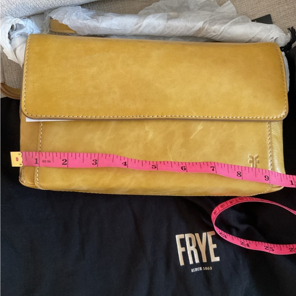 NWT FRYE Leather Reed Flap Crossbody - Picture 5 of 6